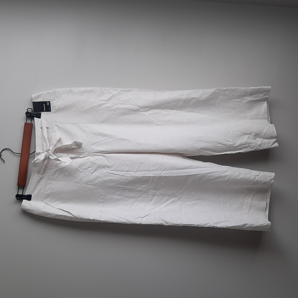 NWT New York & Co Culotte white pants sz 10